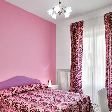 Stella House *